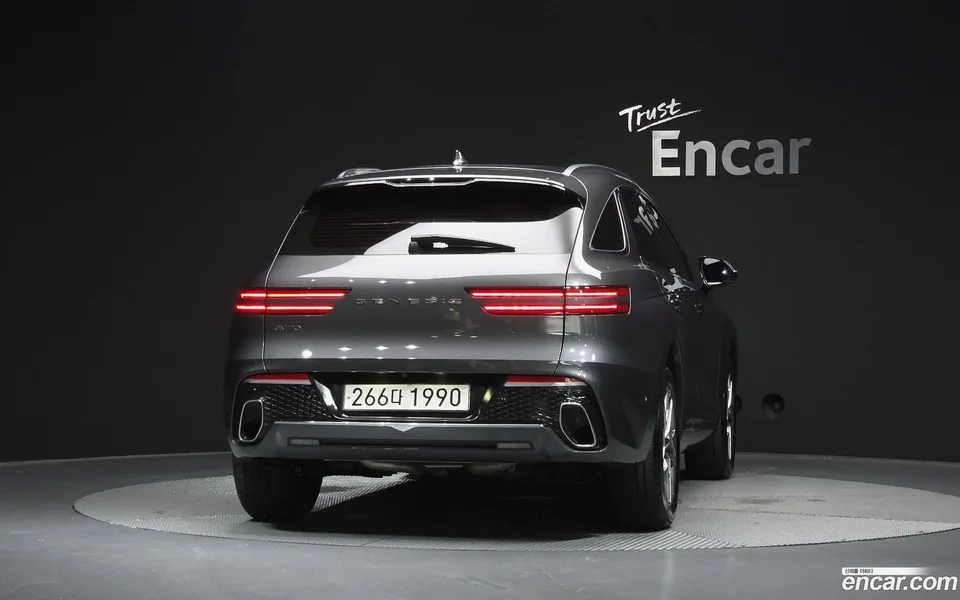Genesis GV70 2.5T 2WD 2023 — thumbnail 4