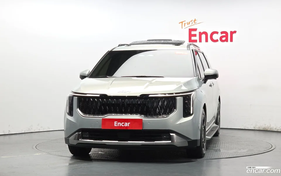 Kia Carnival 9 2024 — thumbnail 3