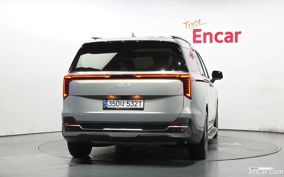 Kia Carnival 9 2024 — thumbnail 4