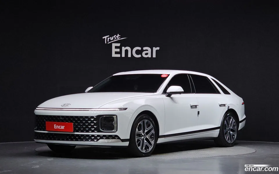 Hyundai Grandeur Hybrid 2024 — photo 1, buy with delivery to Moscow