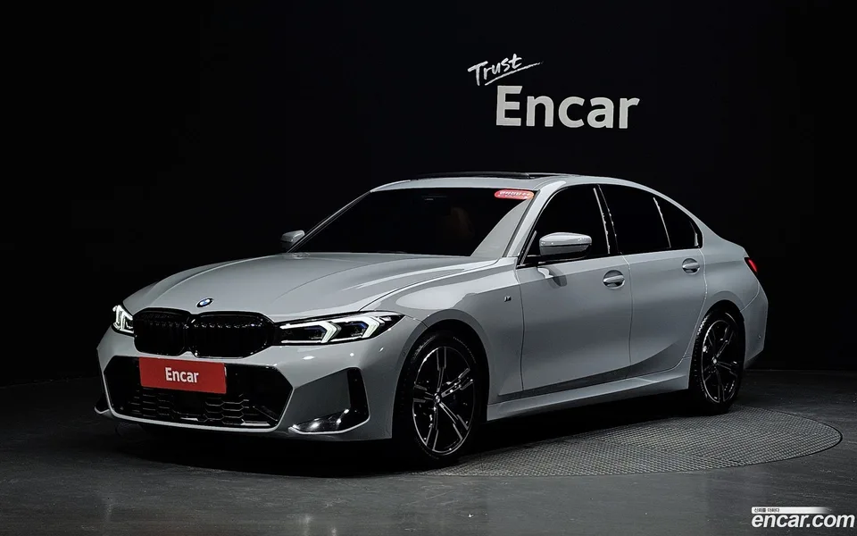 BMW 3 Series 320i M 2026 — photo 1, buy with delivery to Moscow