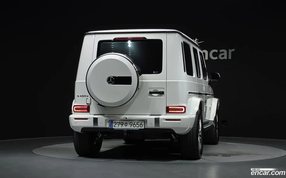 Mercedes-Benz G-Class G450d 2024 — thumbnail 4