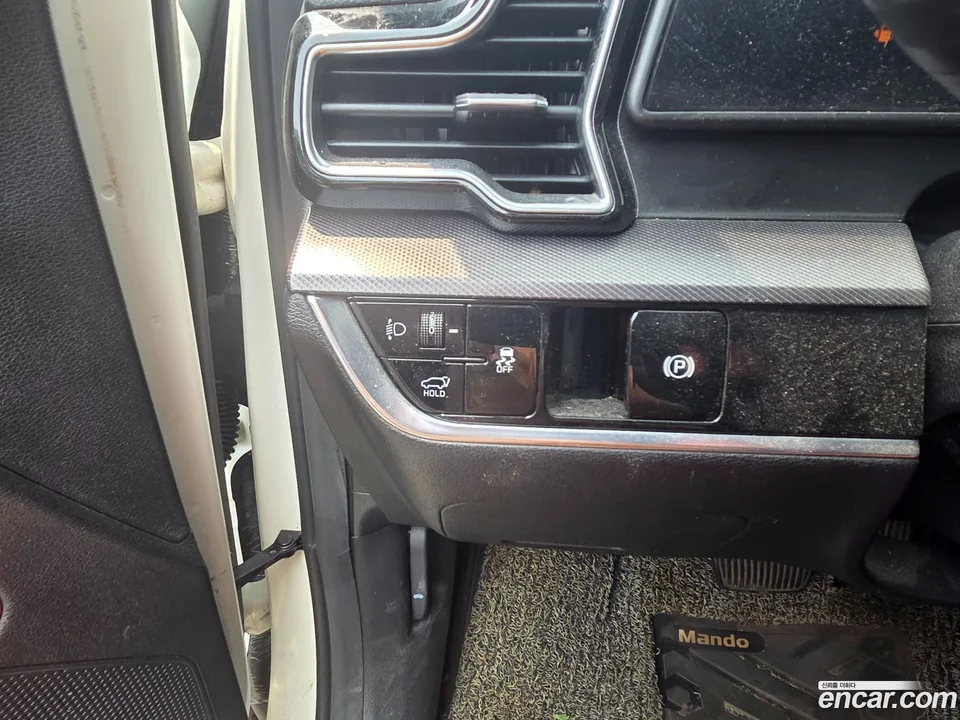 Kia Sportage 1.6 2WD 2022 — thumbnail 2