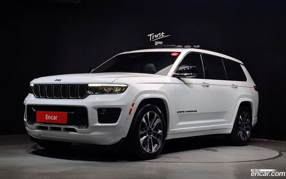 Jeep Grand Cherokee L 3.6 2022 — photo 1, buy with delivery to Moscow