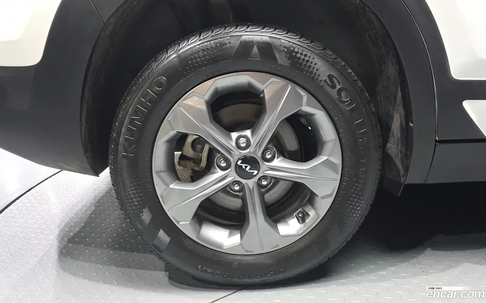 Kia Seltos 1.6 2WD 2024 — thumbnail 2