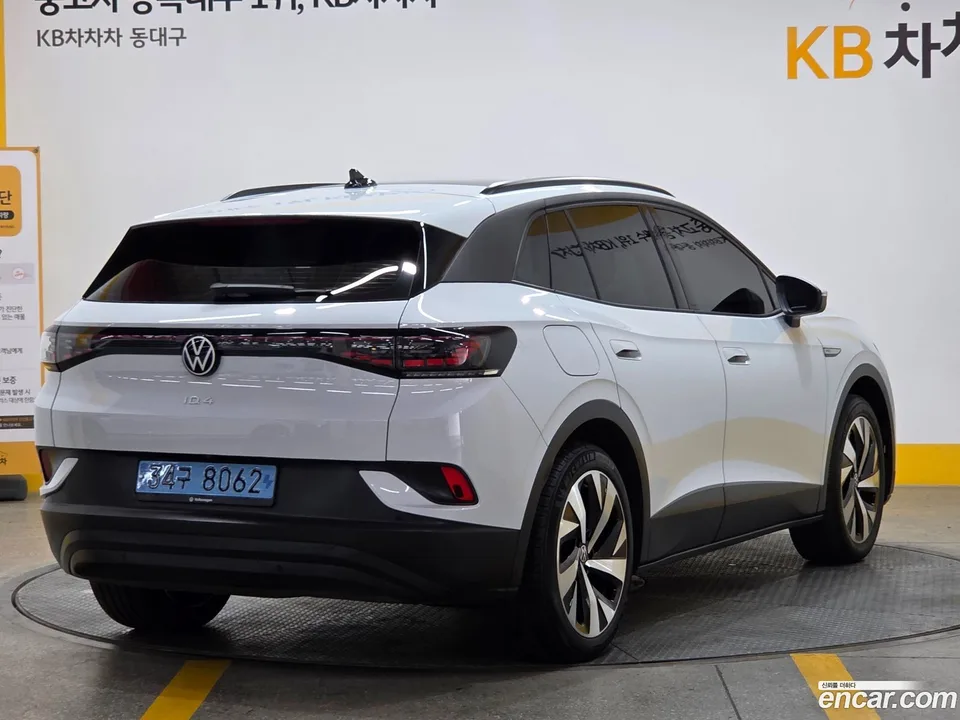 Volkswagen ID.4 2023 — thumbnail 3