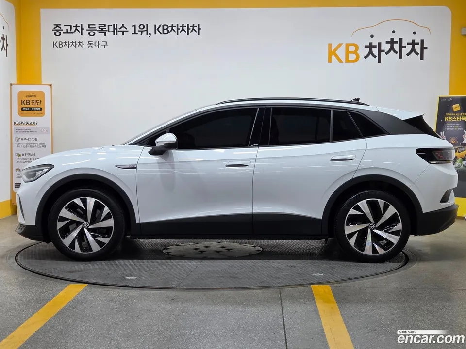 Volkswagen ID.4 2023 — thumbnail 4