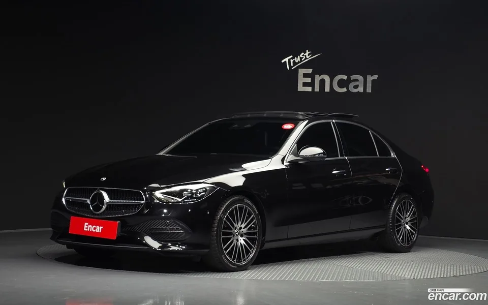 Mercedes-Benz C-Class C300 4MATIC 2023 — photo 1, buy with delivery to Moscow