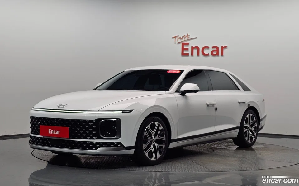 Hyundai Grandeur 2.5 2WD 2022 — фото 1, купить с доставкой в Москву