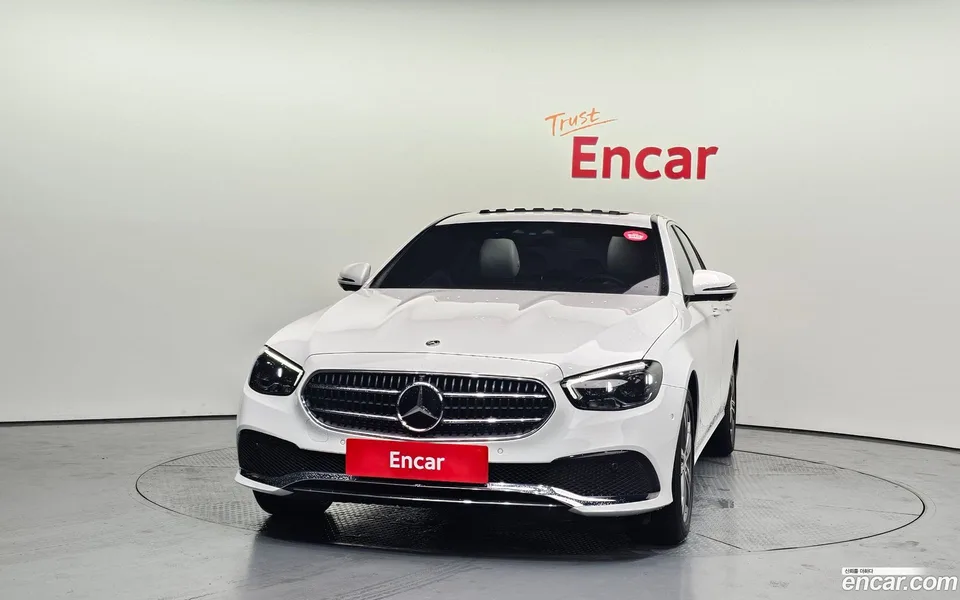Mercedes-Benz E-Class E350 4MATIC 2022 — thumbnail 3