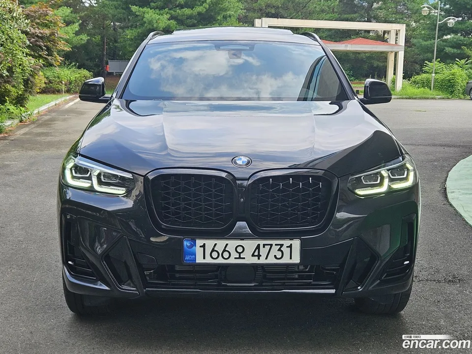 BMW X4 xDrive20i 2024 — photo 1, buy with delivery to Moscow