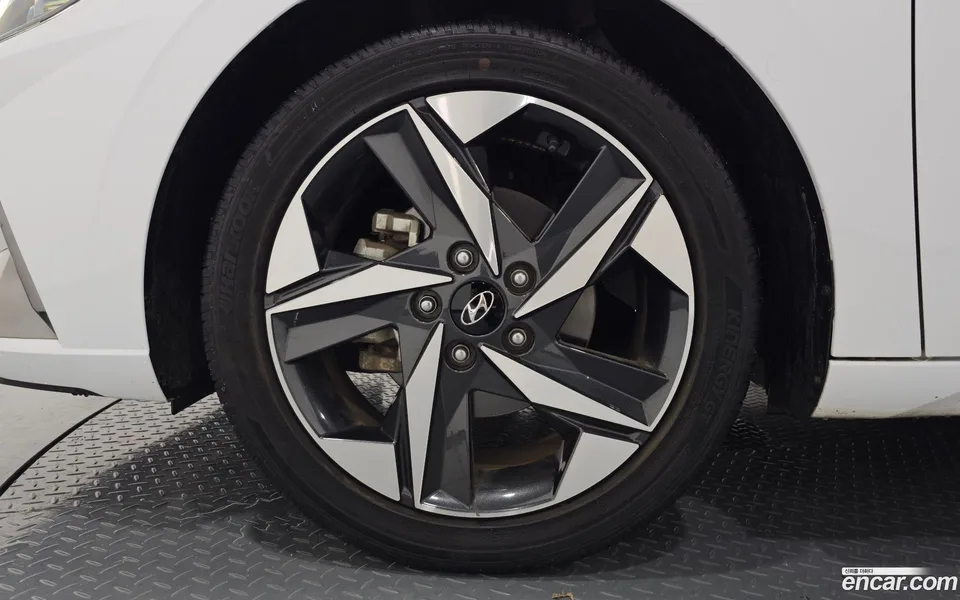 Hyundai Avante 1.6 2022 — thumbnail 2