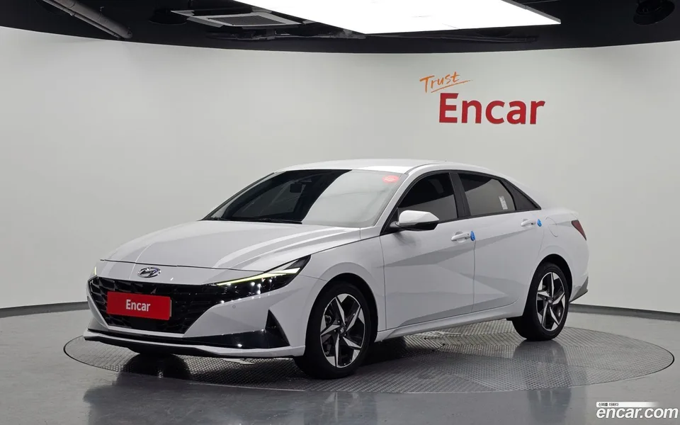 Hyundai Avante 1.6 2022 — photo 1, buy with delivery to Moscow