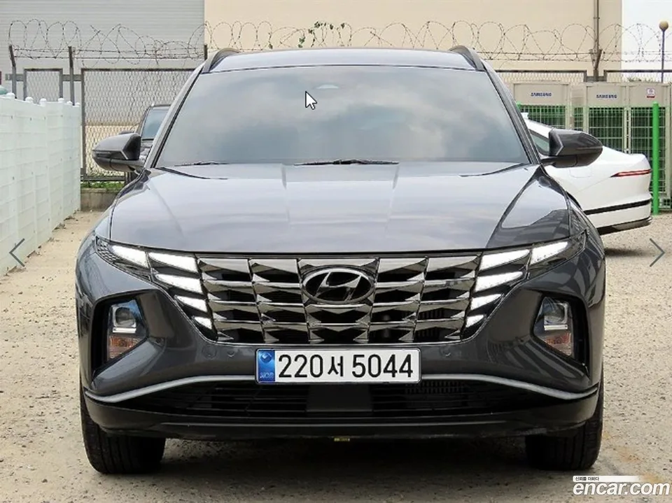 Hyundai Tucson 2.0 4WD 2023 — фото 1, купить с доставкой в Москву