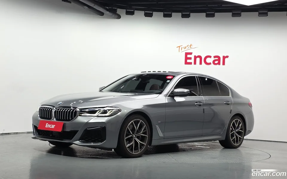 BMW 5 Series 530i xDrive M 2023 — photo 1, buy with delivery to Moscow