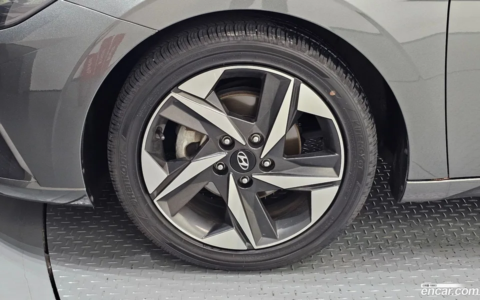 Hyundai Avante 1.6 2022 — thumbnail 2