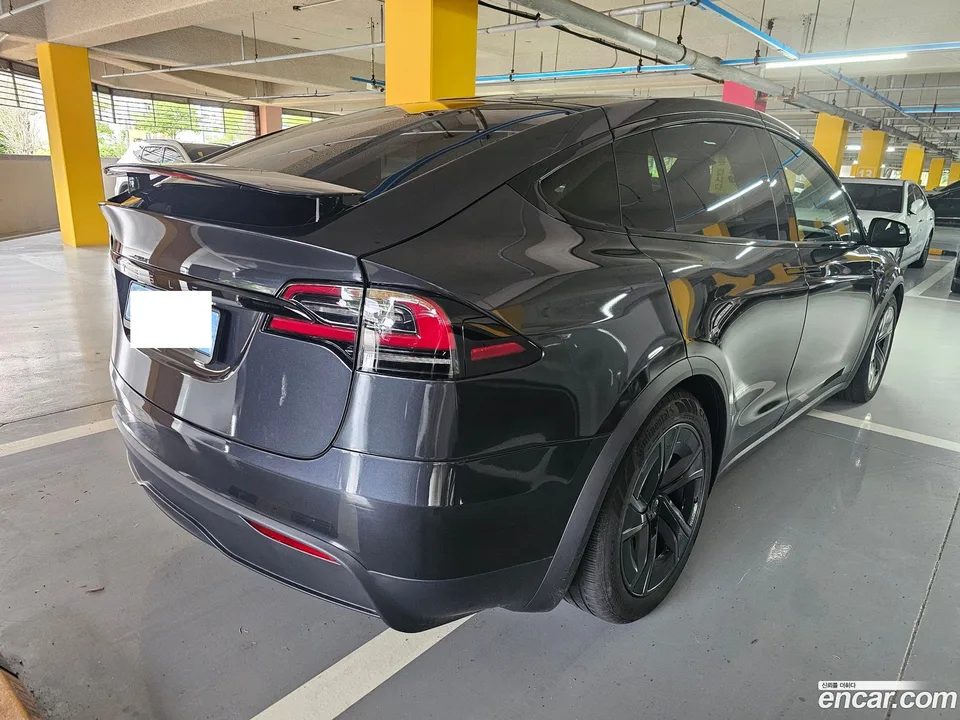 Tesla Model X 2026 — thumbnail 4