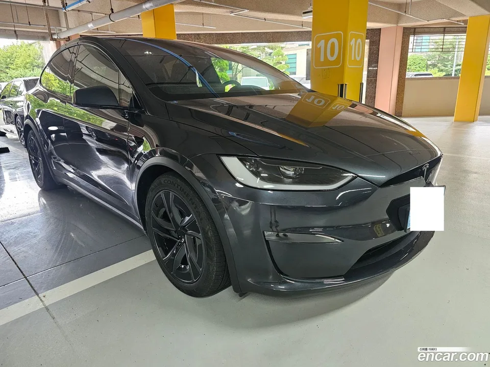 Tesla Model X 2026 — photo 1, buy with delivery to Moscow