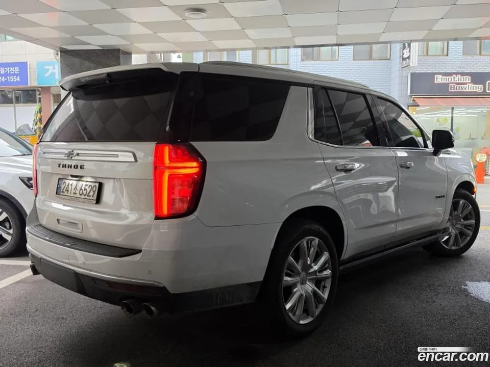 Chevrolet Tahoe 6.2 4WD 2022 — thumbnail 3
