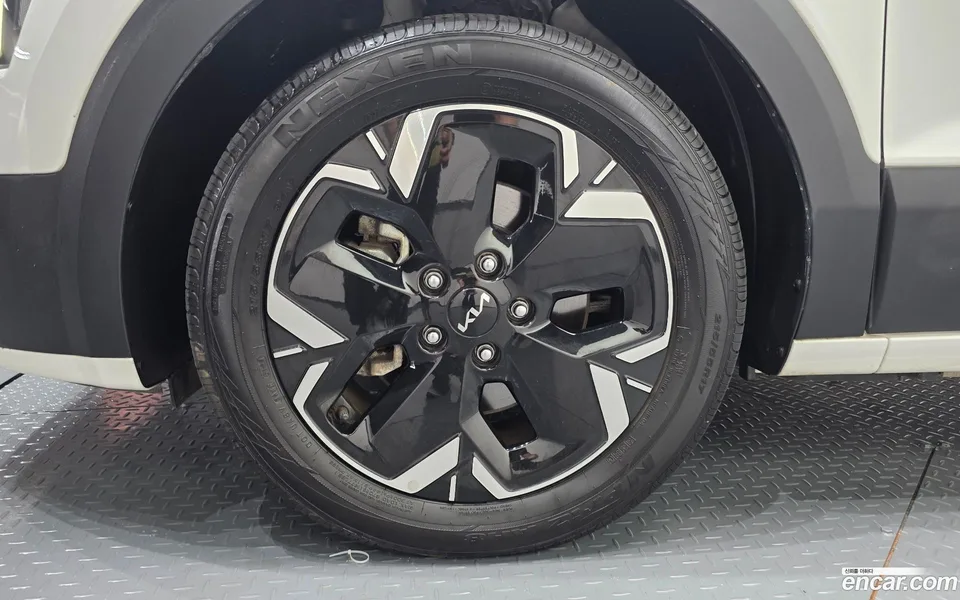 Kia Niro EV 2022 — thumbnail 2