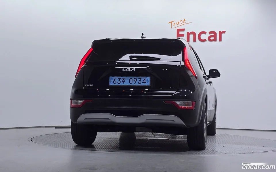 Kia Niro EV 2023 — thumbnail 4