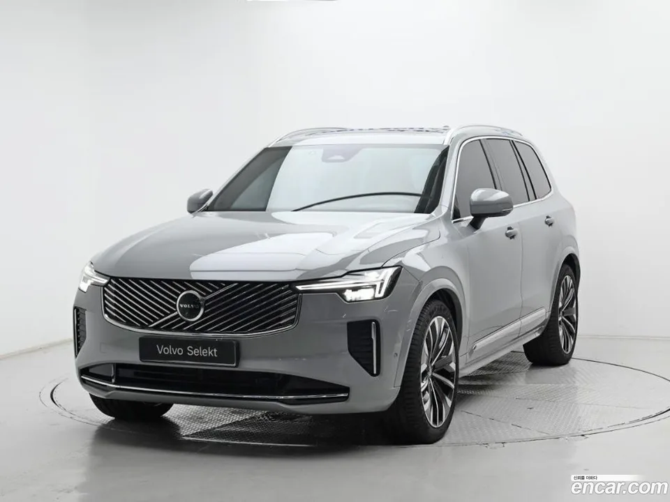 Volvo XC90 B6 2026 — photo 1, buy with delivery to Moscow
