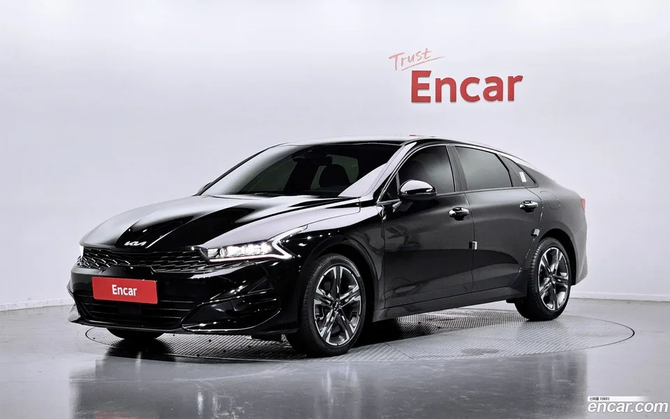 Kia K5 2.0 2022 — photo 1, buy with delivery to Moscow