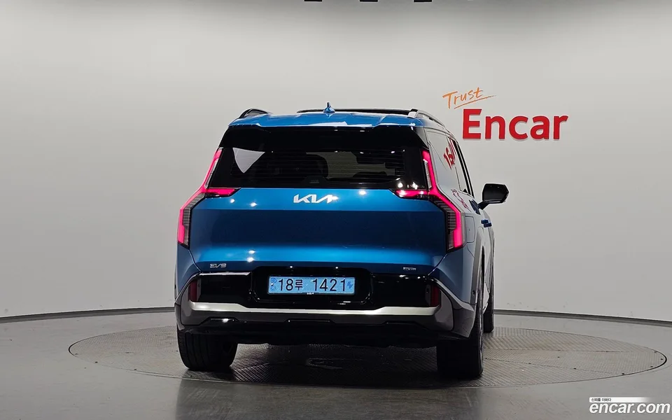 Kia EV9 4WD 2023 — thumbnail 4