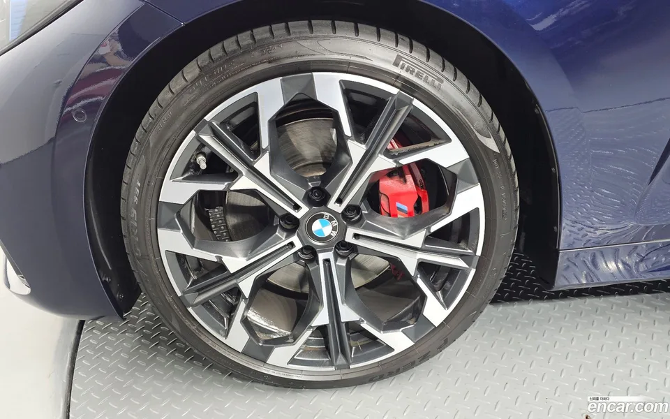 BMW 4 Series M440i xDrive 2024 — thumbnail 2