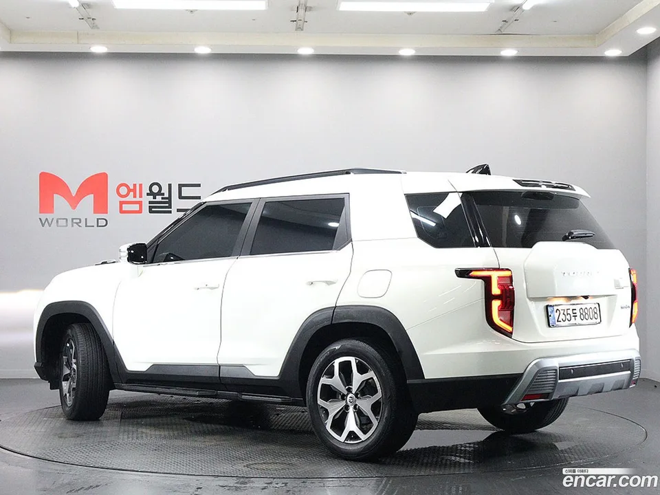 KG Mobility Torres 1.5 2WD 2023 — thumbnail 3