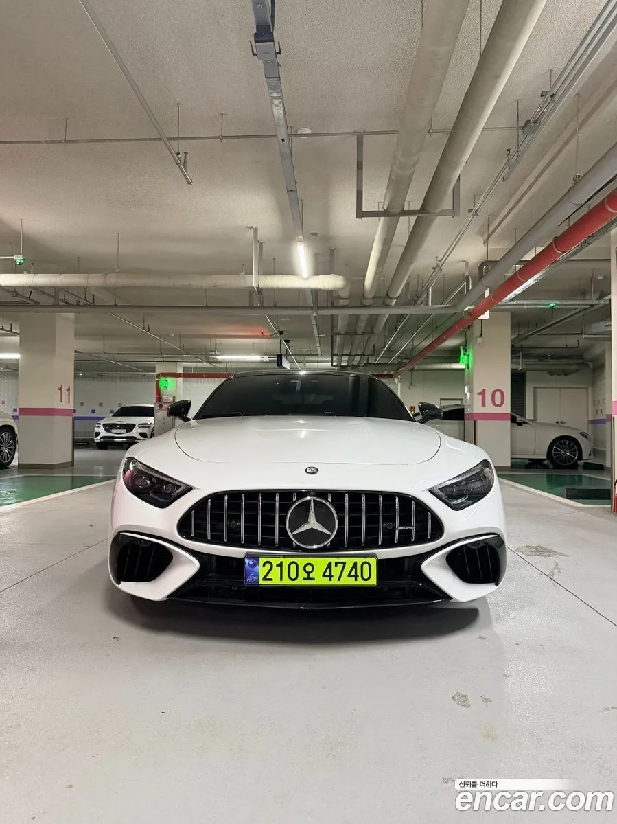Mercedes-Benz SL-Class AMG SL63 4MATIC+ 2023 — photo 1, buy with delivery to Moscow