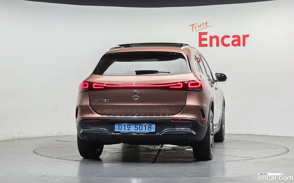 Mercedes-Benz EQA EQA250 AMG 2022 — thumbnail 4