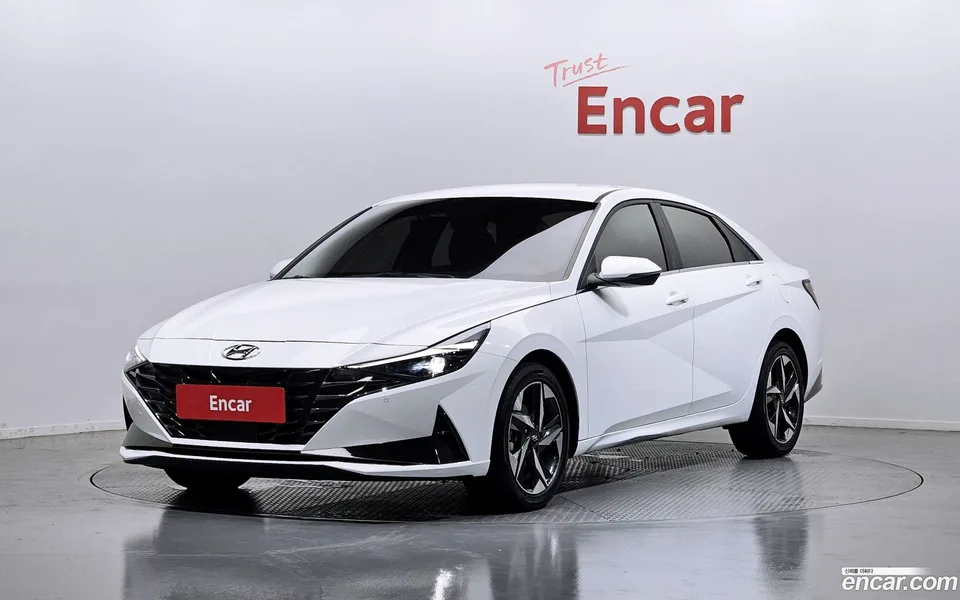 Hyundai Avante 1.6 2023 — photo 1, buy with delivery to Moscow