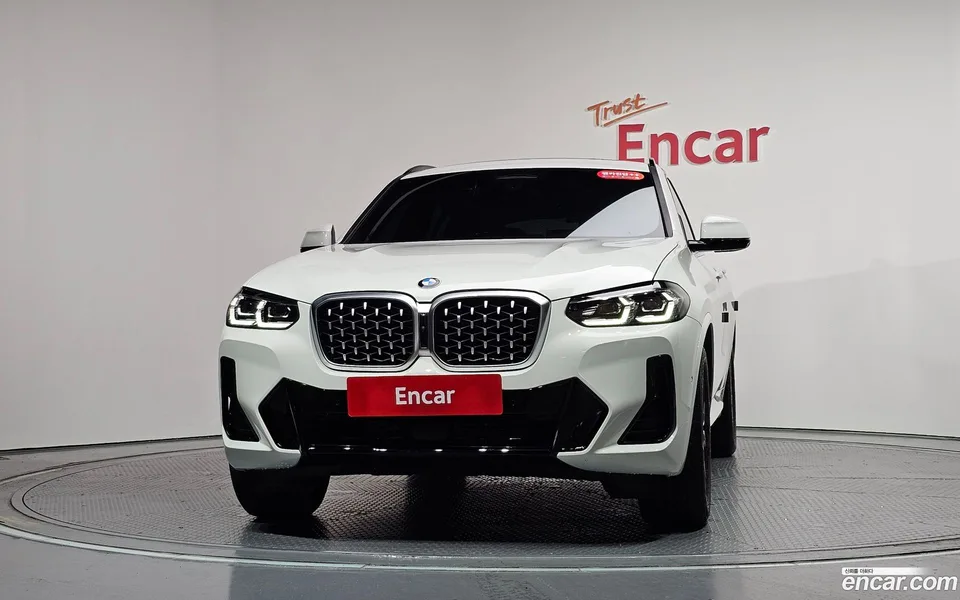 BMW X4 xDrive20i M 2023 — thumbnail 3