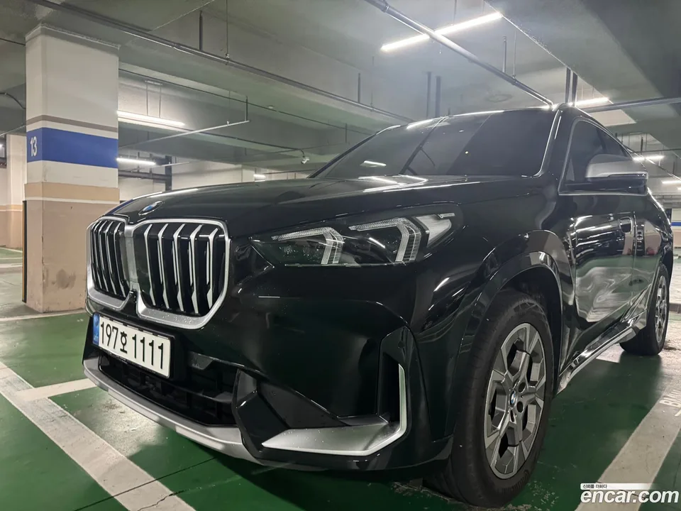 BMW X1 sDrive 20i M 2023 — thumbnail 5