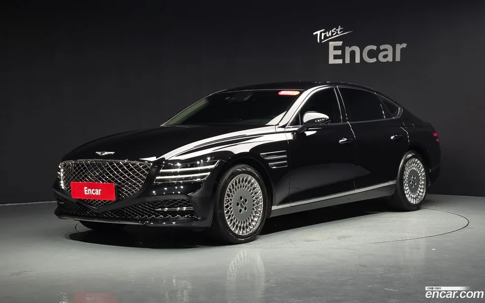 Genesis G80 3.5 2WD 2023 — photo 1, buy with delivery to Moscow
