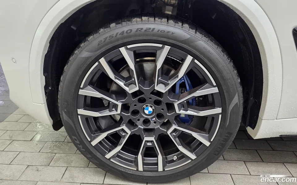 BMW X5 xDrive 40i M 2025 — thumbnail 5