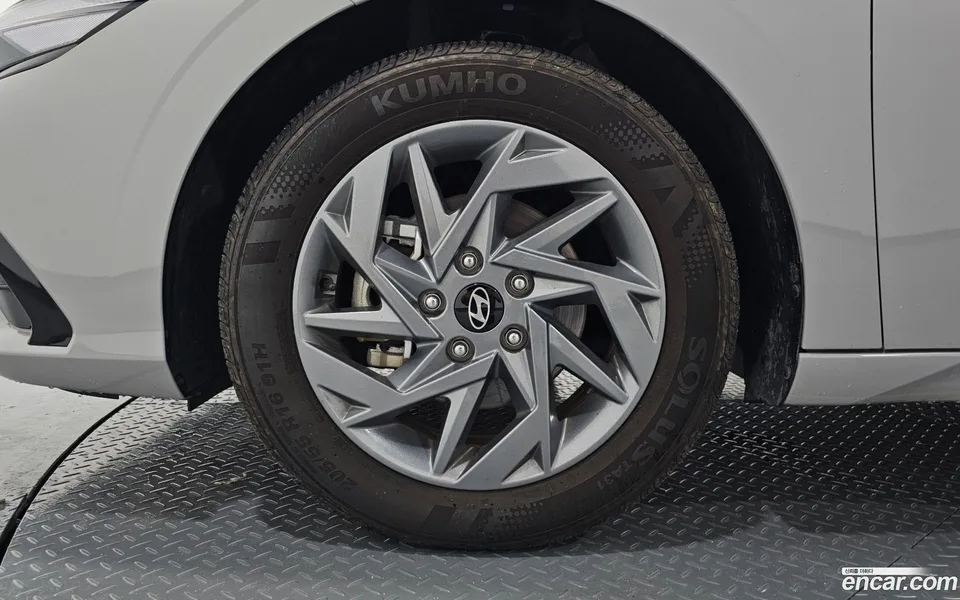 Hyundai Avante CN7 1.6 2023 — thumbnail 2