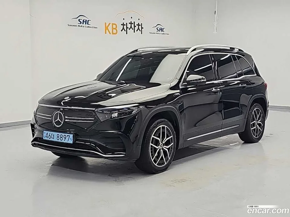 Mercedes-Benz EQB EQB300 4MATIC AMG 2022 — фото 1, купить с доставкой в Москву