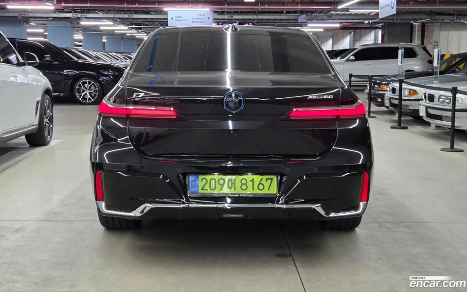 BMW i7 xDrive 60 M 2024 — thumbnail 4