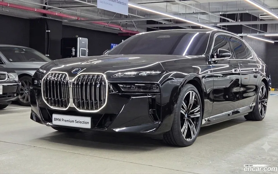 BMW i7 xDrive 60 M 2024 — photo 1, buy with delivery to Moscow