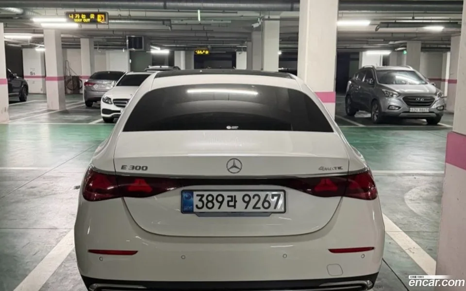 Mercedes-Benz E-Class E450 4MATIC 2026 — thumbnail 4