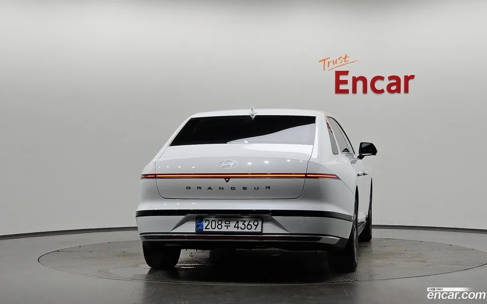 Hyundai Grandeur Hybrid 2024 — thumbnail 4