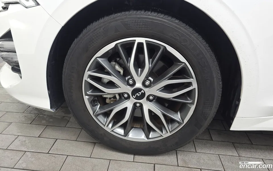 Kia K5 2.0 2022 — thumbnail 2
