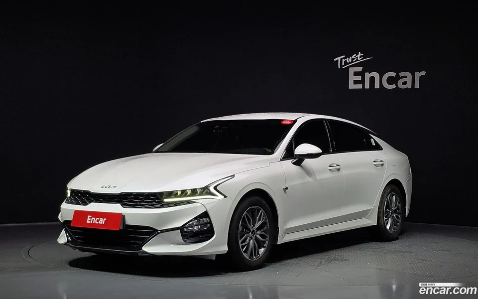 Kia K5 2.0 2022 — photo 1, buy with delivery to Moscow