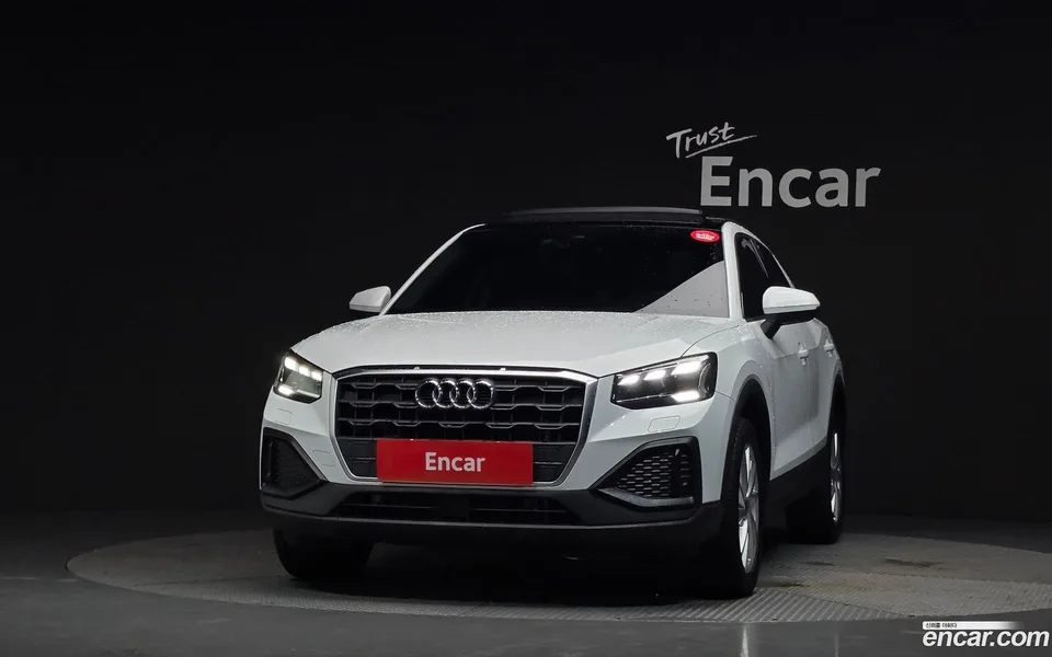Audi Q2 35 TDI 2023 — thumbnail 3