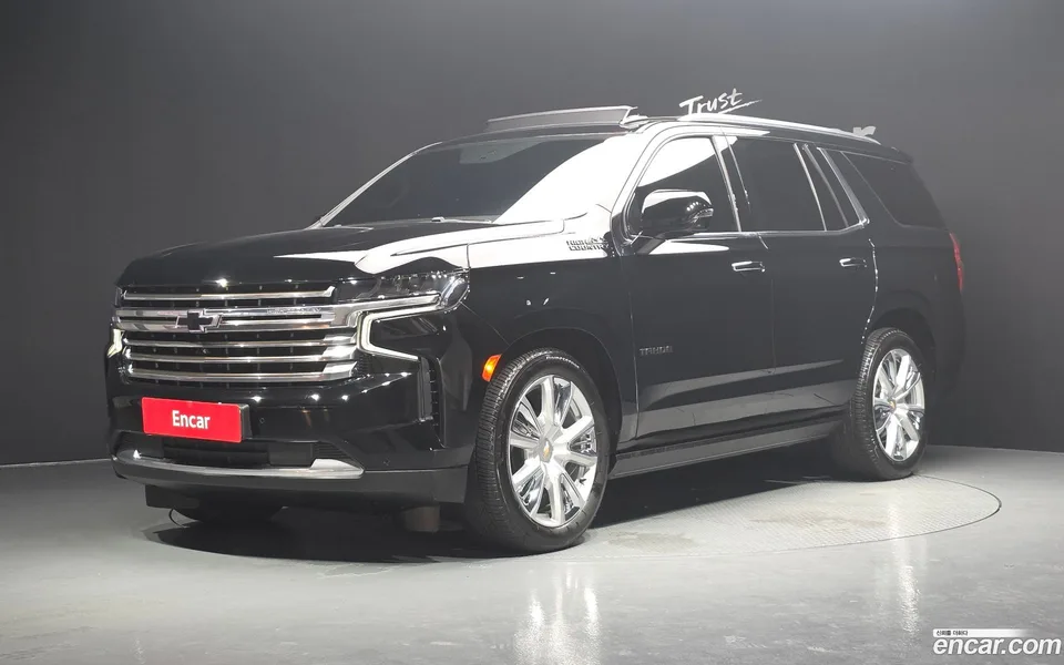 Chevrolet Tahoe 6.2 4WD 2023 — photo 1, buy with delivery to Moscow