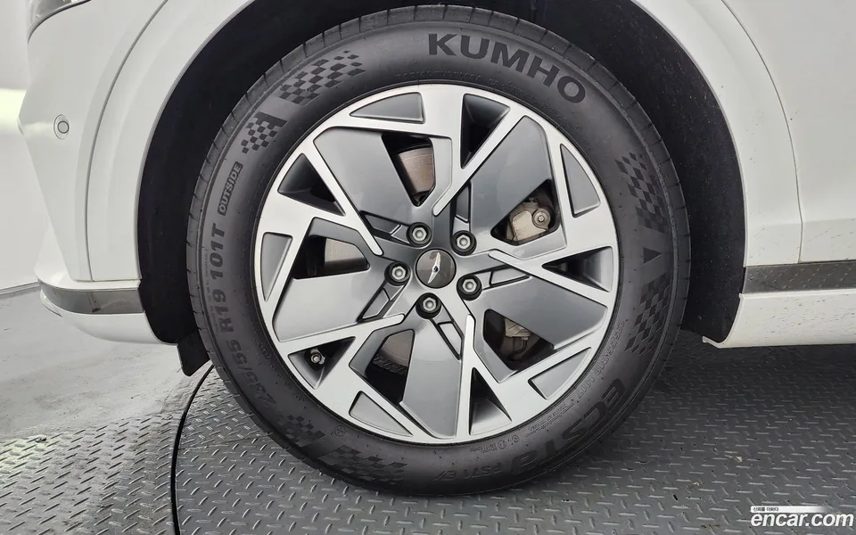 Genesis Electrified GV70 e-AWD 2022 — thumbnail 5