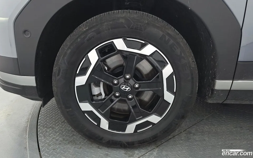 Hyundai SantaFe 2.5T 2WD 2025 — thumbnail 2