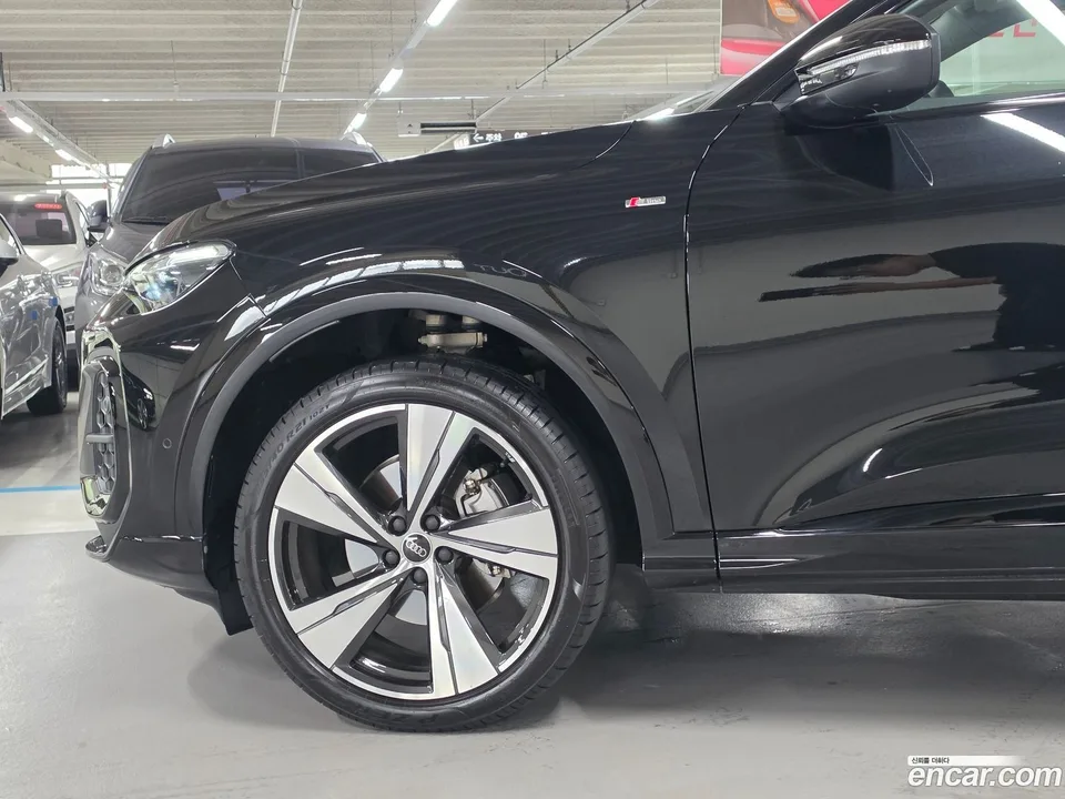 Audi Q5 (80A) 40 TFSI S Line 2025 — thumbnail 5